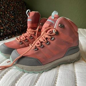 Hiking boots- almost new